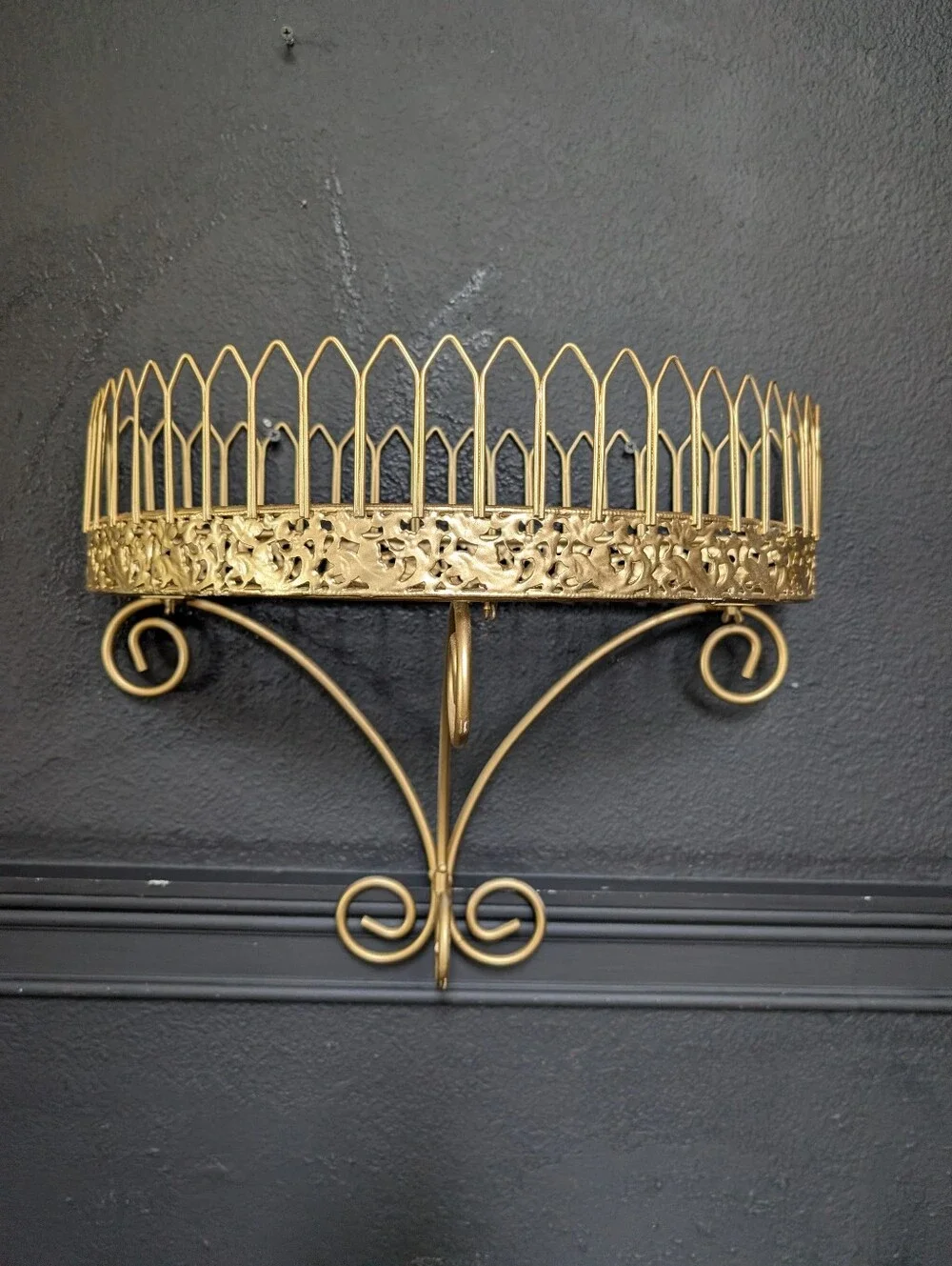 Vintage gold scroll leaf design large wall shelf display 14